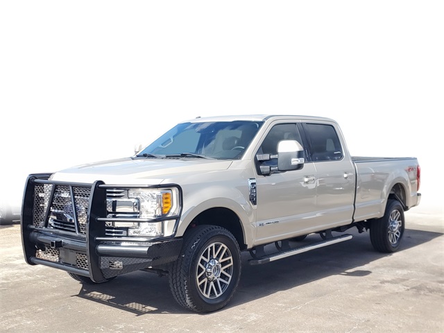 2017 Ford F-350 Lariat photo 2