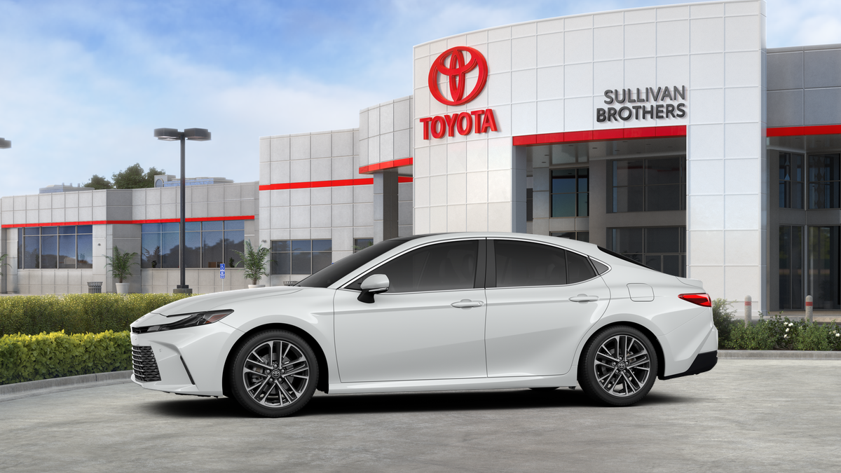 2026 Toyota Camry XLE photo 2