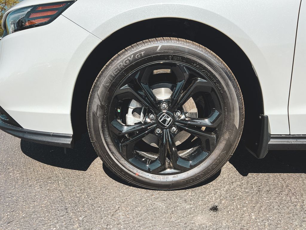 2025 Honda Accord SE photo 3