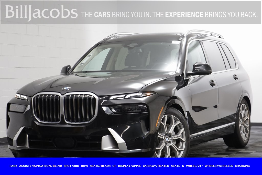 2023 BMW X7 40i's photo