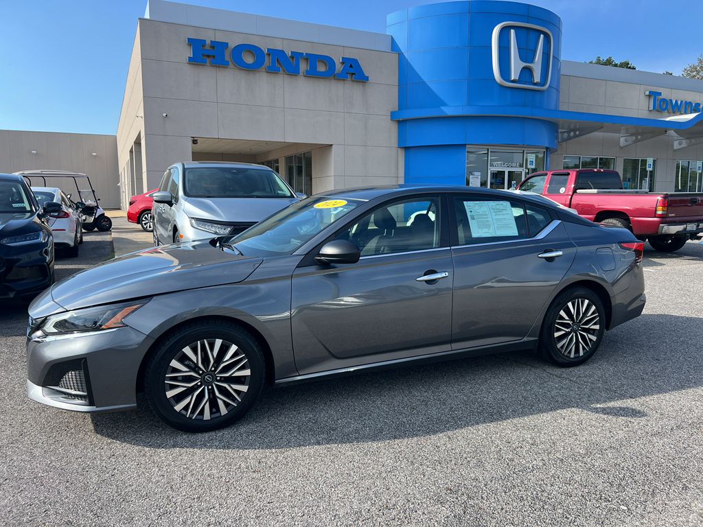 2024 Nissan Altima SV