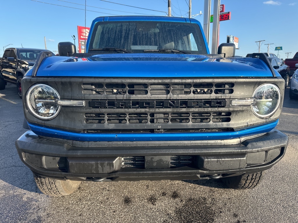 2021 Ford Bronco Base photo 2