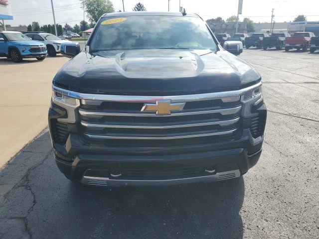 2023 Chevrolet Silverado 1500 High Country photo 8