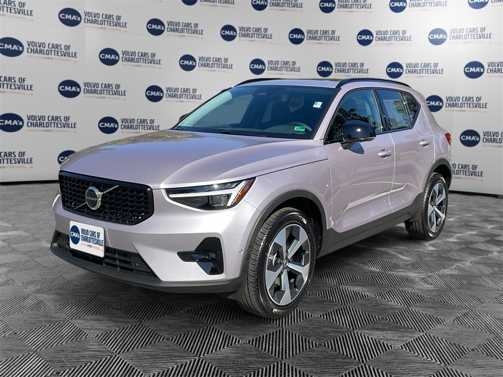 2026 Volvo XC40 Plus's photo