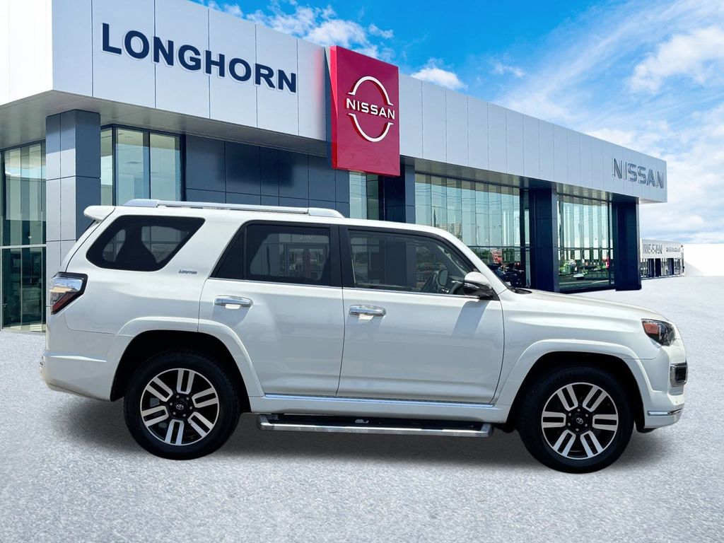2018 Toyota 4Runner Limited photo 2