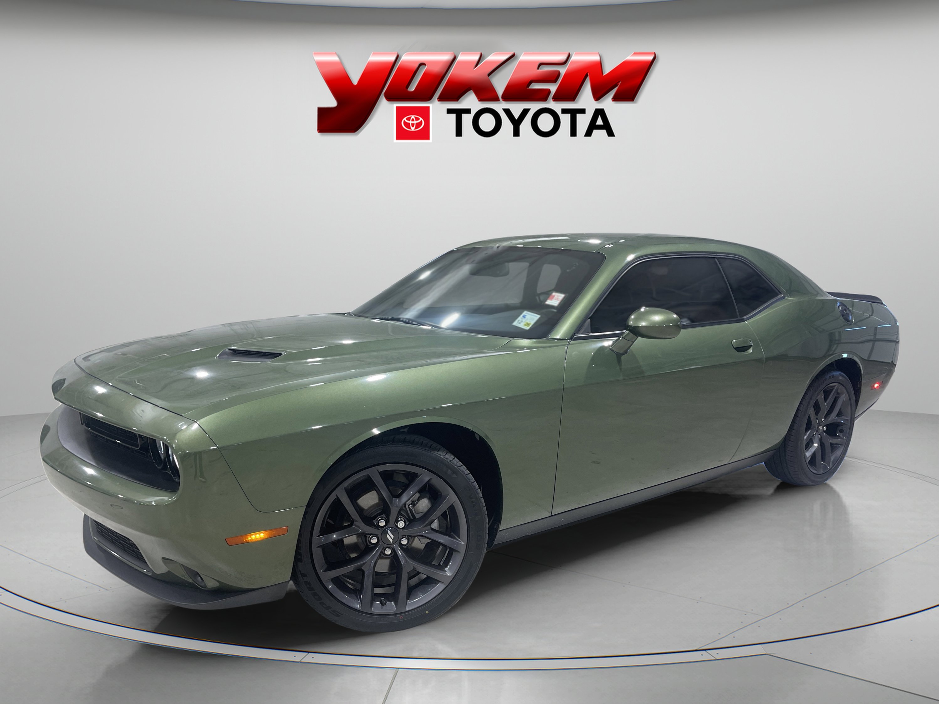 2021 Dodge Challenger SXT's photo