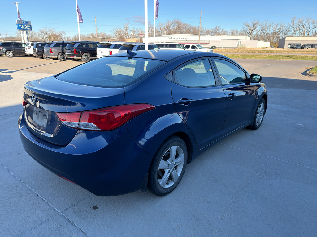 2013 Hyundai Elantra GLS photo 4