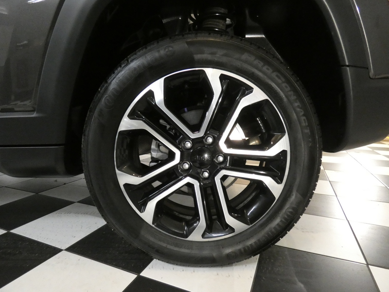2024 Jeep Compass Limited photo 4