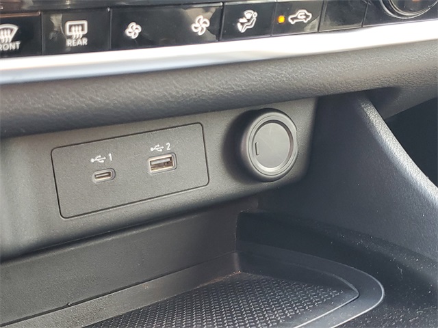 2022 Nissan Rogue SV photo 26