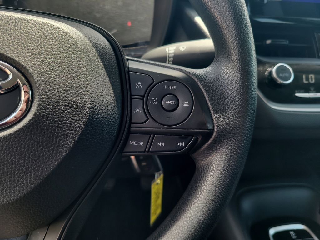 2023 Toyota Corolla LE photo 14