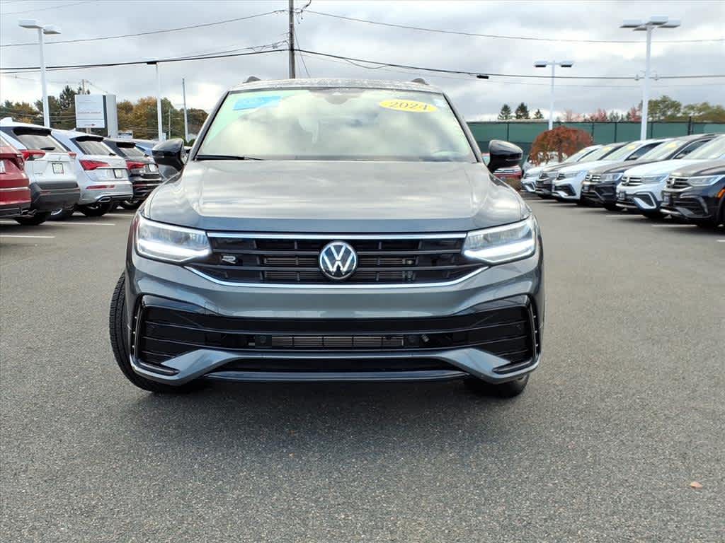 2024 Volkswagen Tiguan SE R-Line Black photo 2