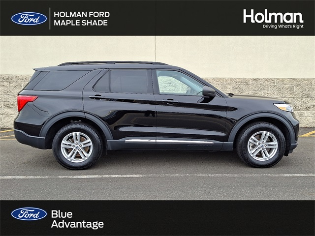 2023 Ford Explorer XLT's photo