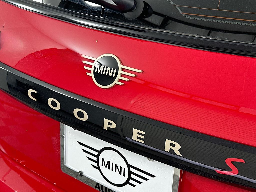 2025 Mini Cooper 2 Door Hardtop Iconic photo 19