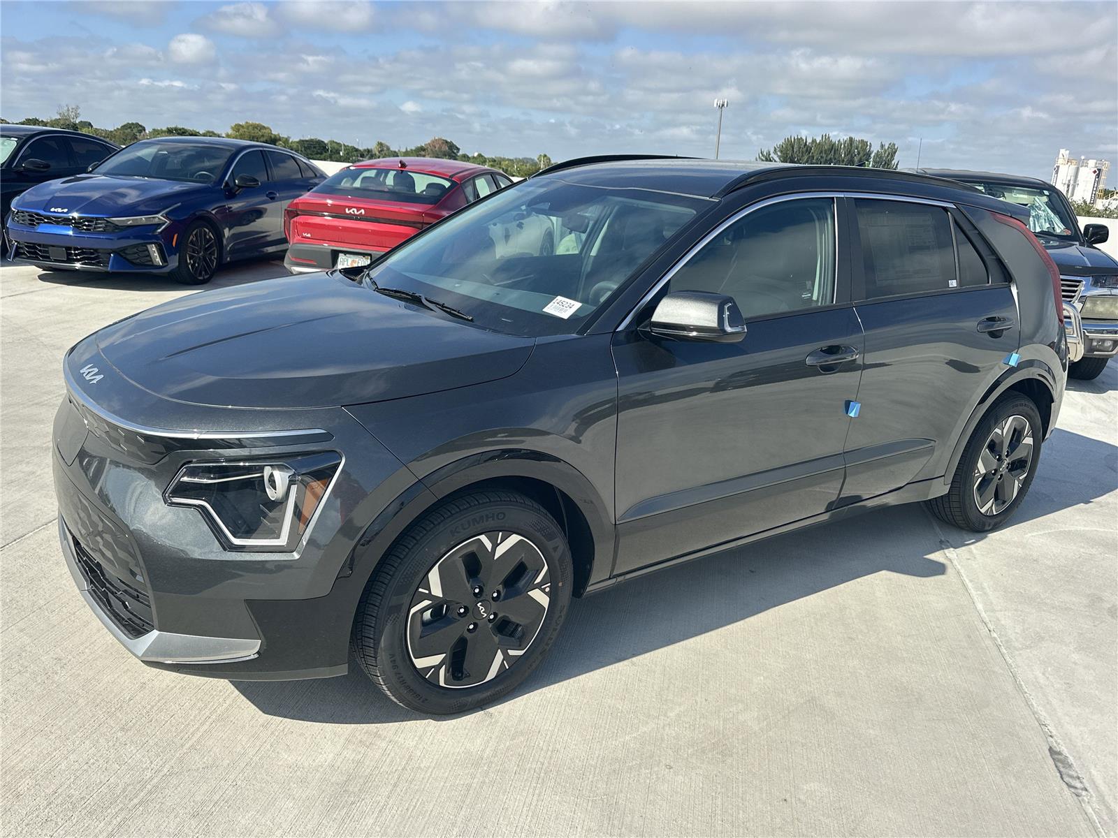 2025 Kia Niro Wind's photo