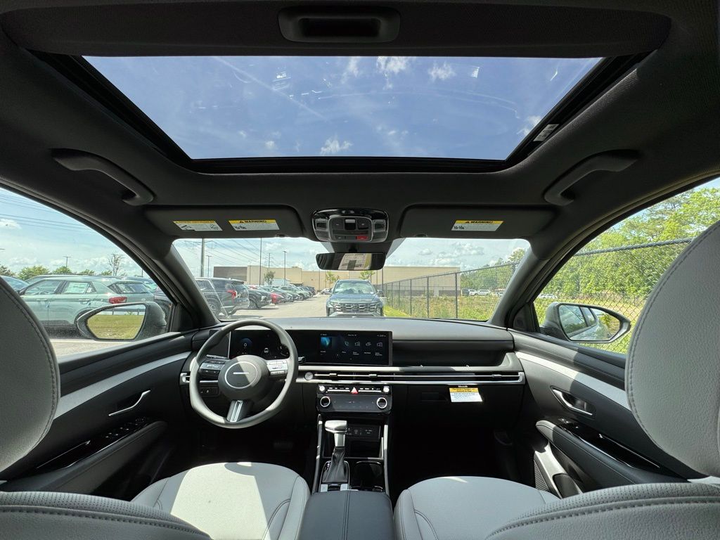 2025 Hyundai Santa Cruz SEL Activity photo 3