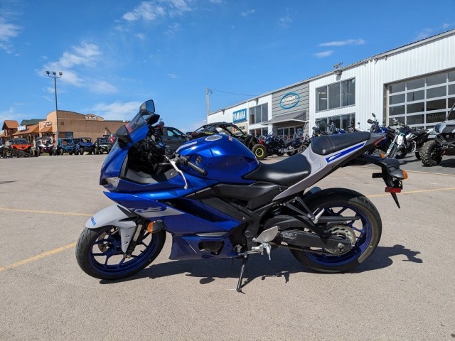 Pre-Owned 2021 Yamaha YZF R3 ABS in Sioux Falls #005428