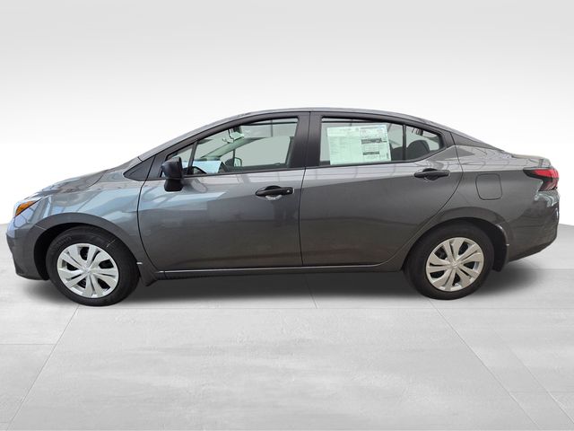 2025 Nissan Versa 1.6 S photo 2