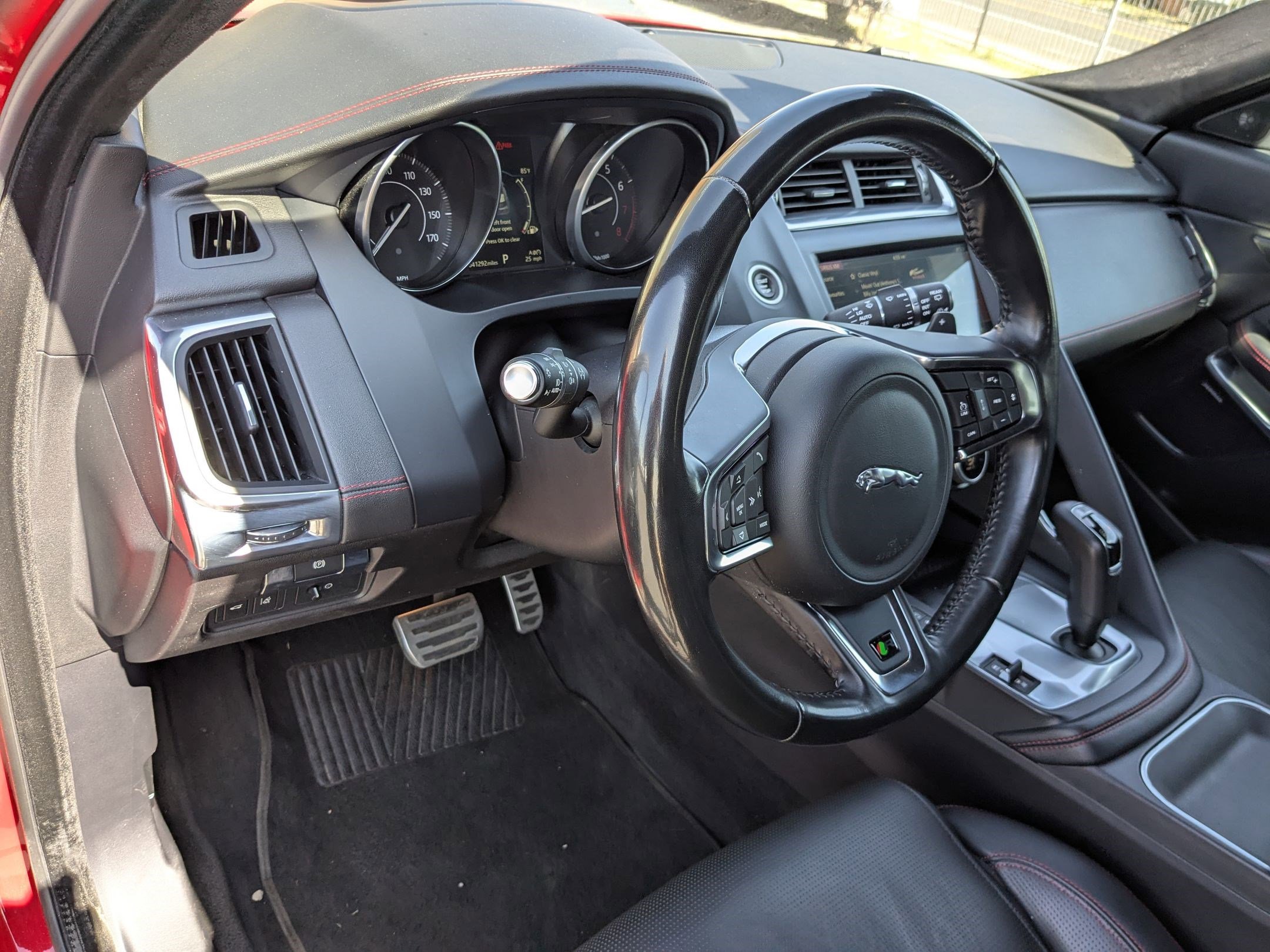 2018 Jaguar E-PACE First Edition photo 13