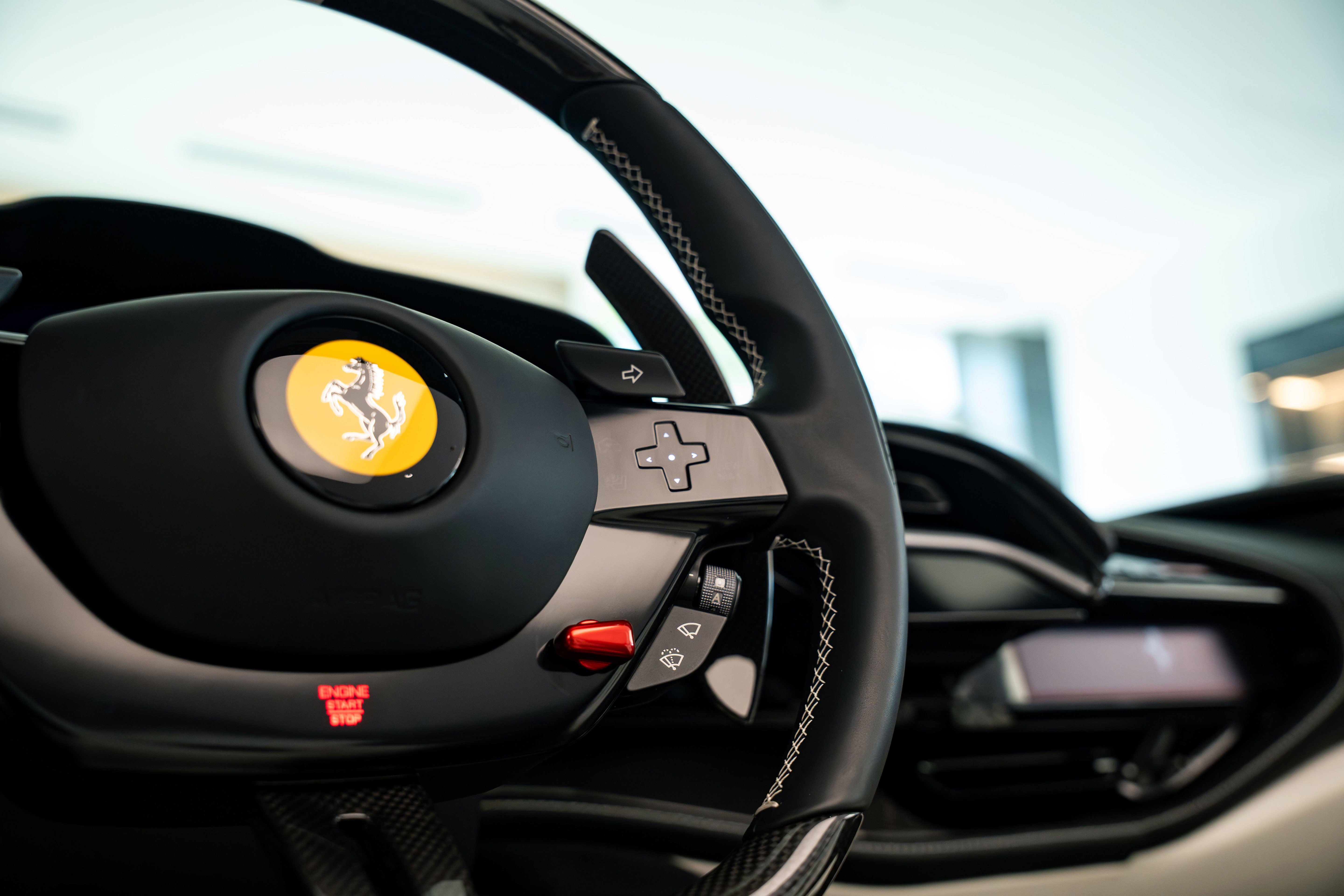 2025 Ferrari SF90 Spider photo 14