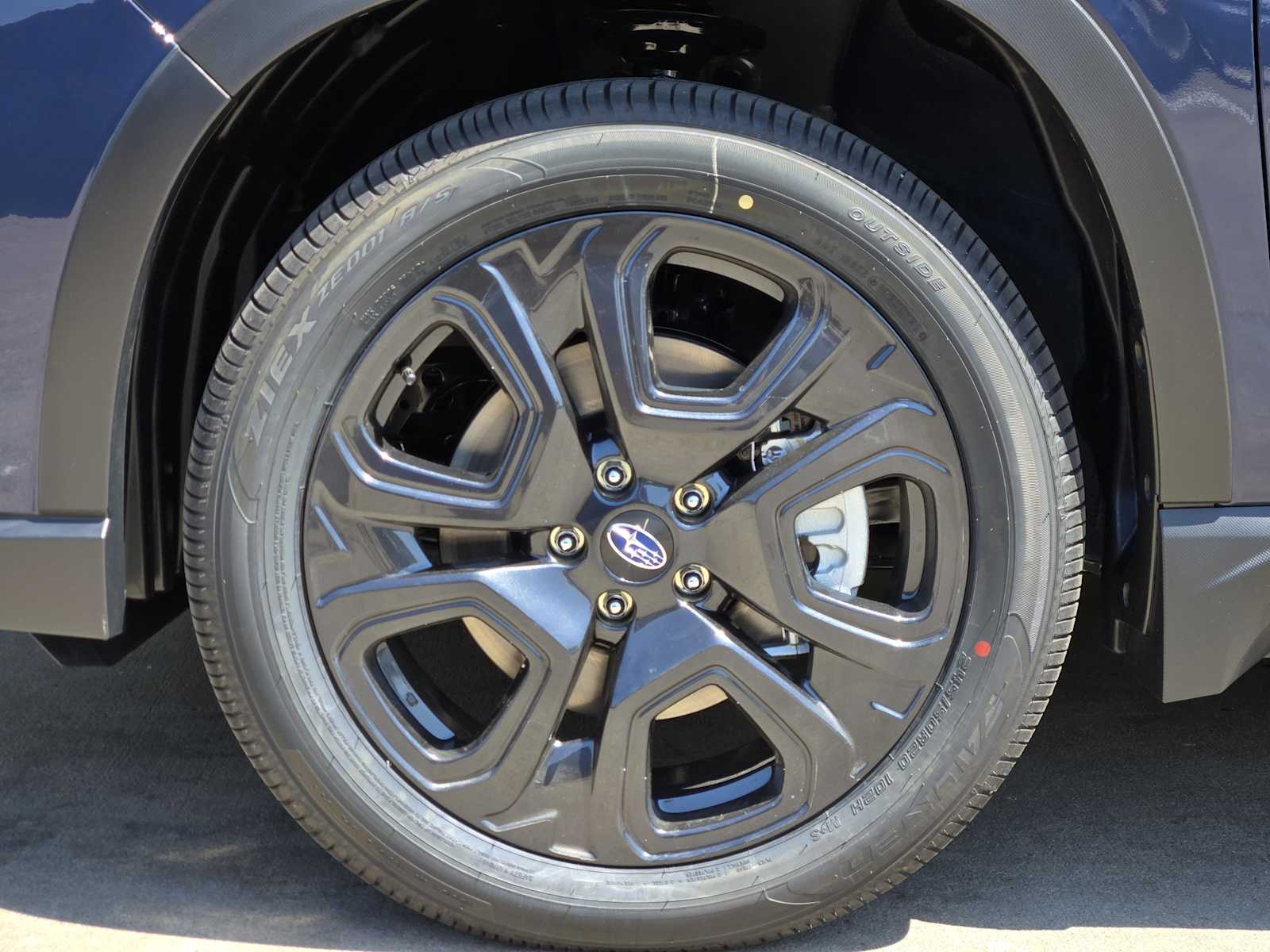 2025 Subaru Ascent Onyx Edition Touring photo 5