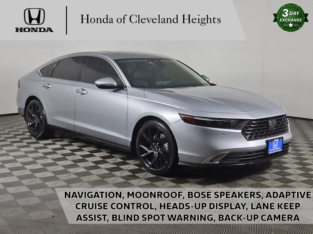 2024 Honda Accord Hybrid Touring's photo