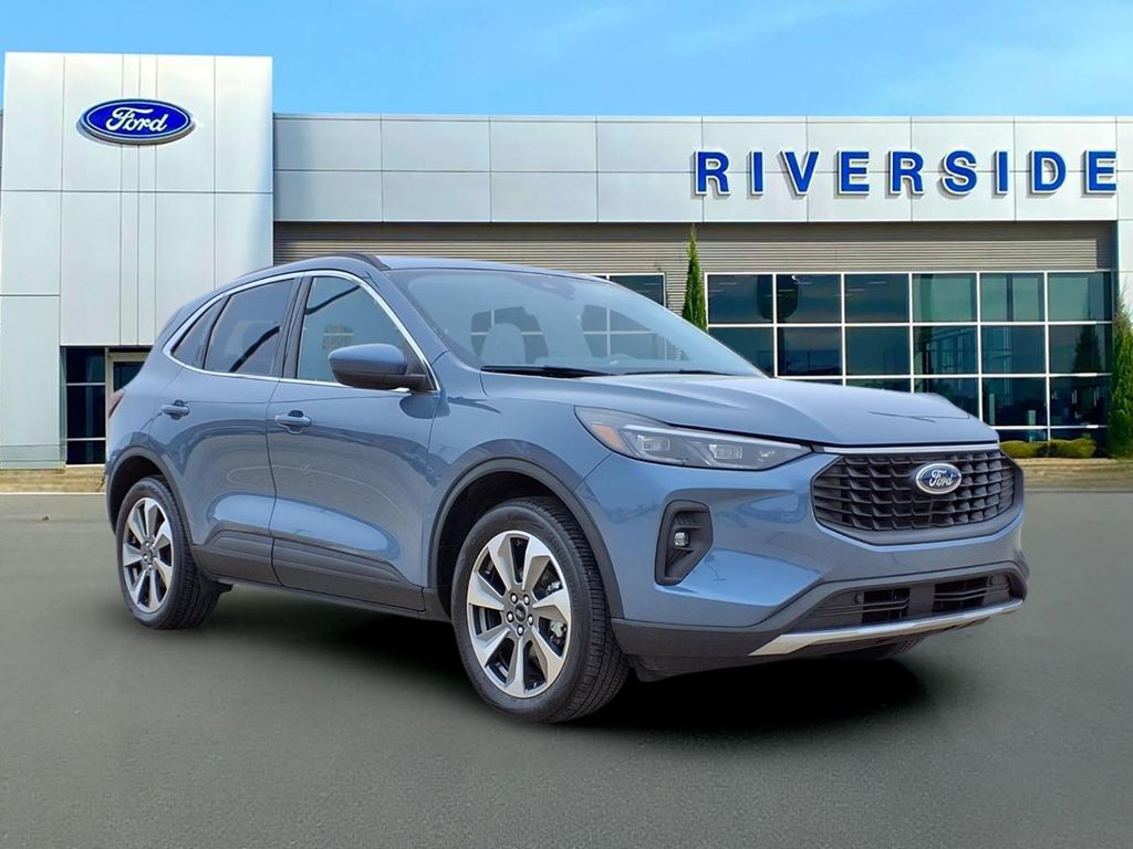 2025 Ford Escape Hybrid Platinum