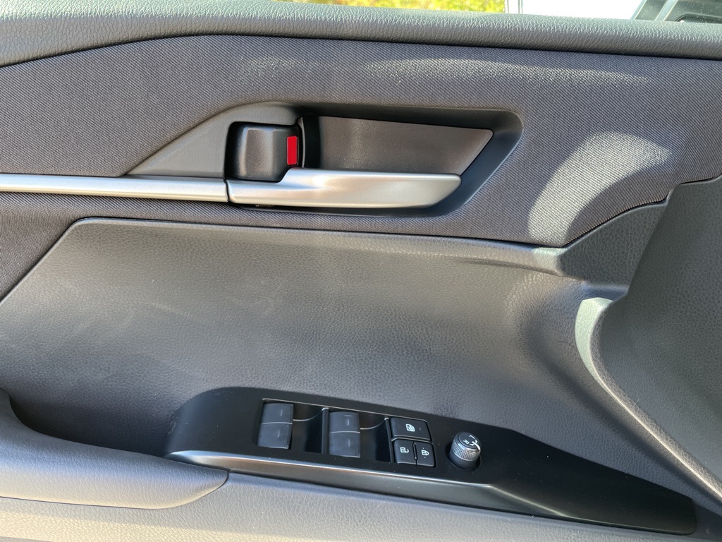 2026 Toyota Camry LE photo 8