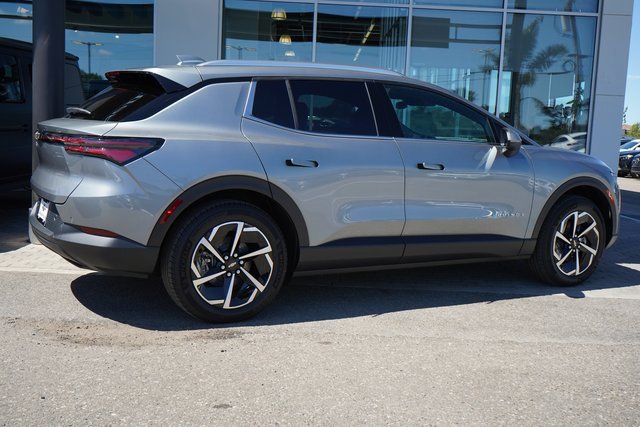 2026 Chevrolet Equinox EV 1LT photo 8