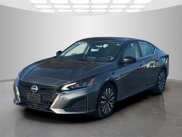 2024 Nissan Altima 2.5 SV photo 3