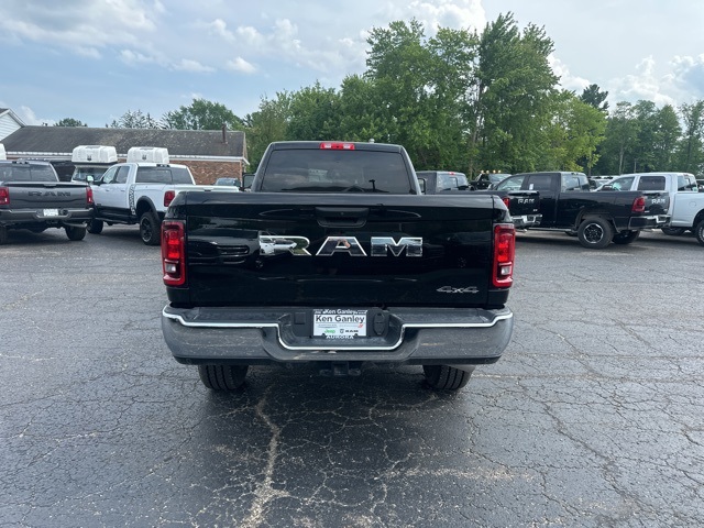 2025 Ram 2500 Tradesman photo 6