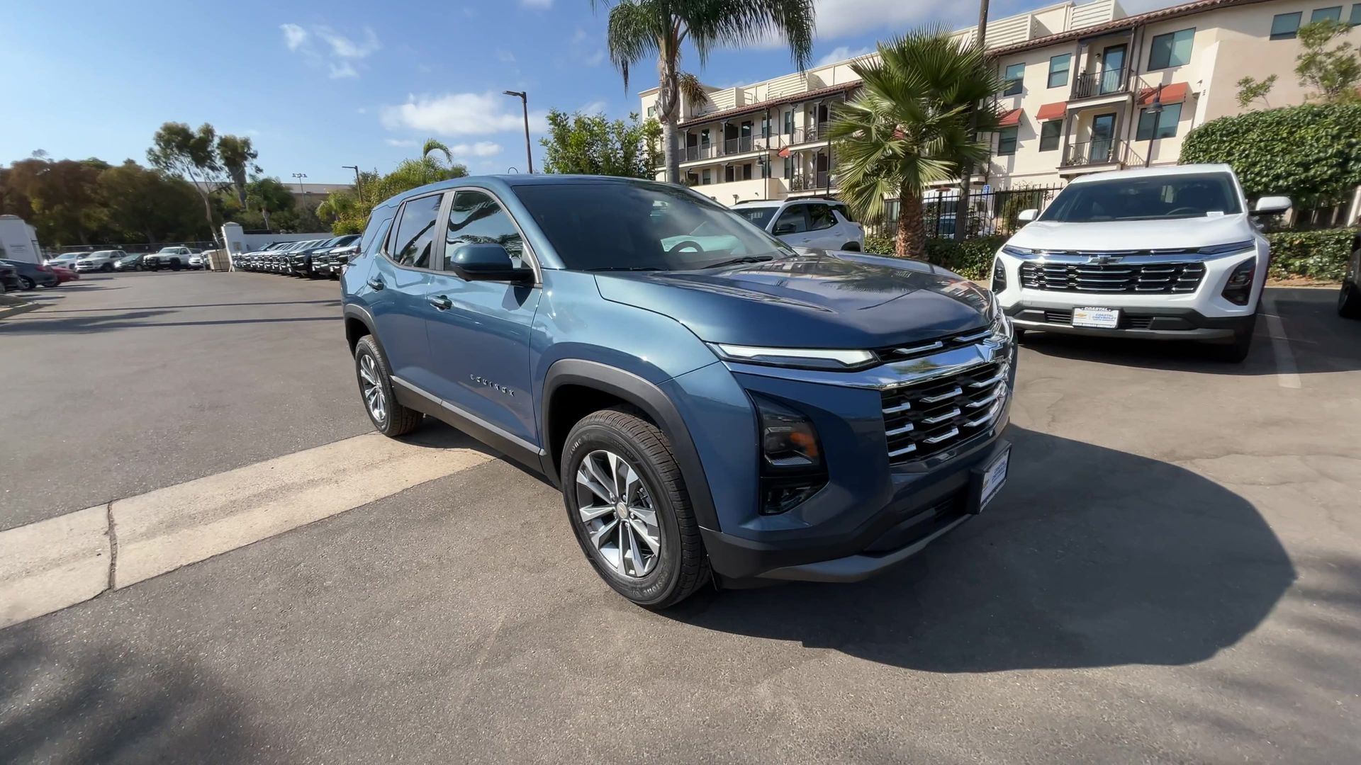 2026 Chevrolet Equinox photo 2