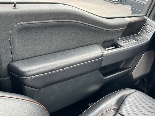 2021 Ford F-150 Lariat photo 31