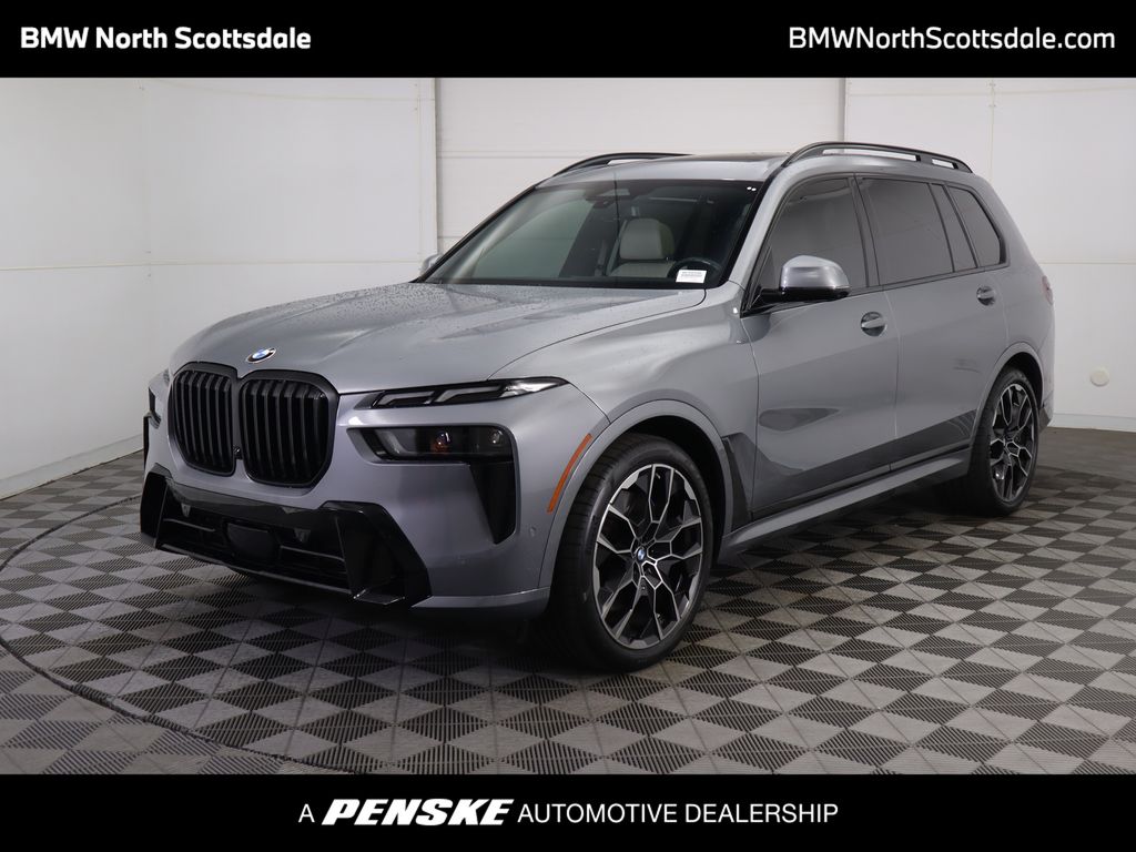2023 BMW X7 40i's photo