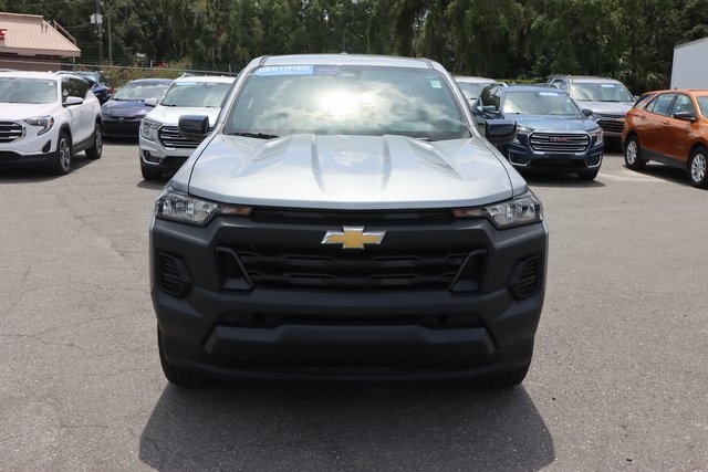 2024 Chevrolet Colorado Work Truck photo 2