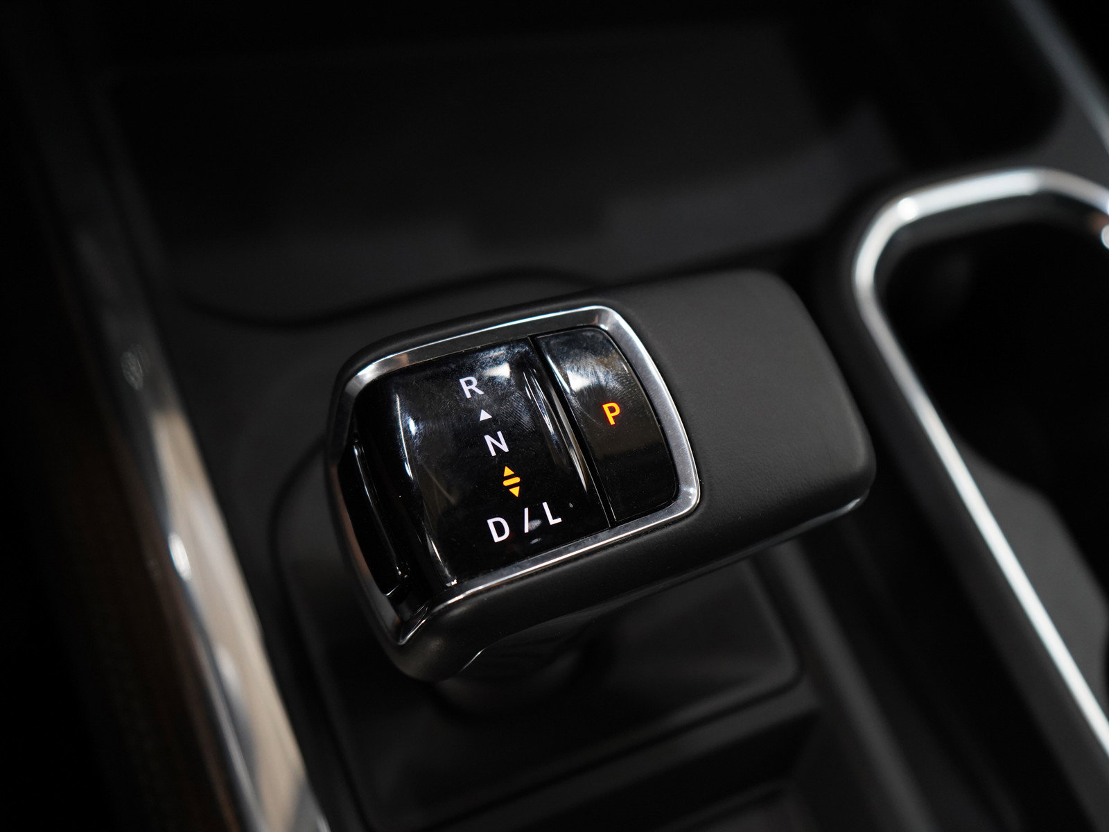 2023 Chevrolet Silverado RST photo 22