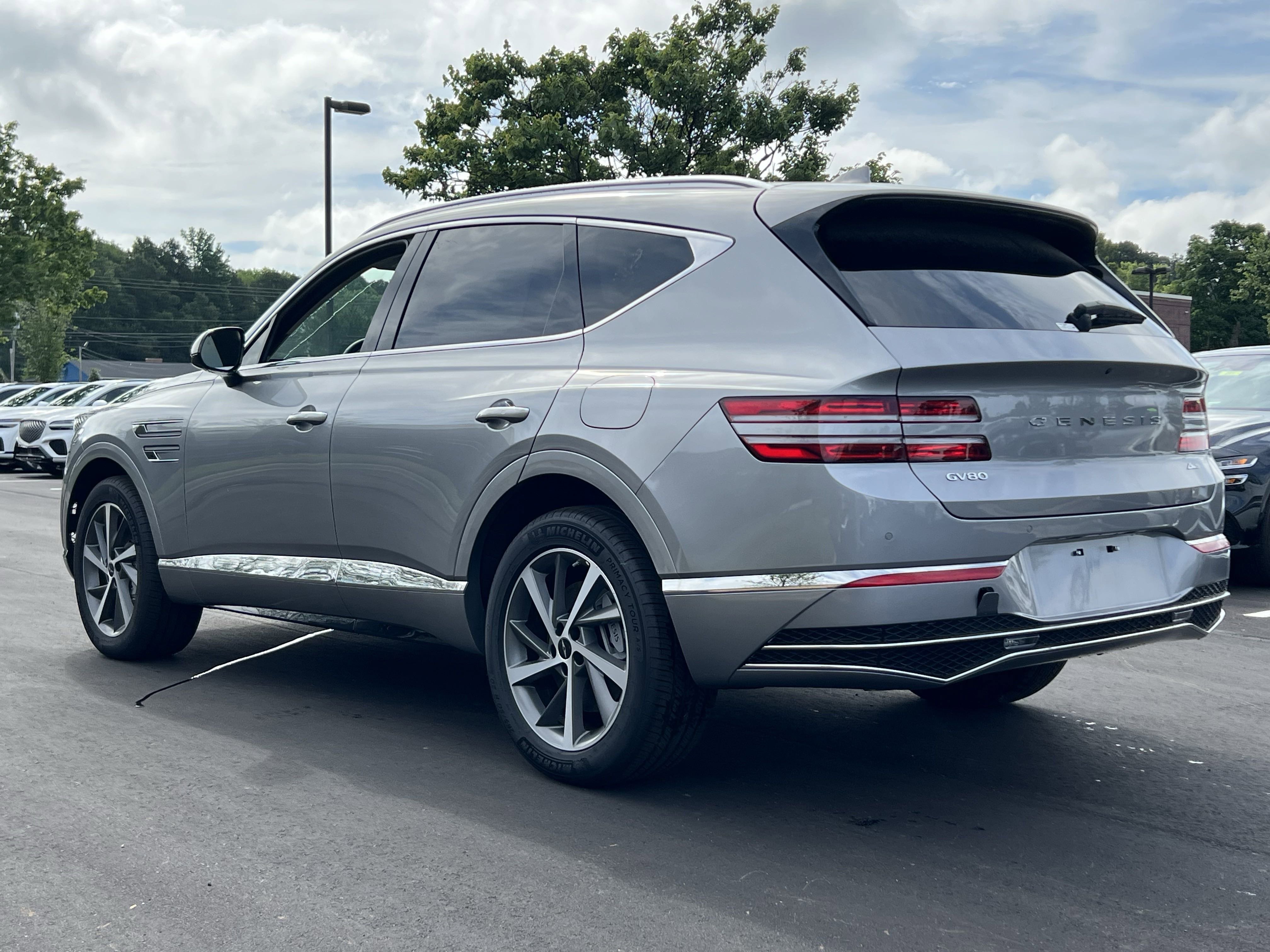 2025 Genesis GV80 2.5T AWD photo 4