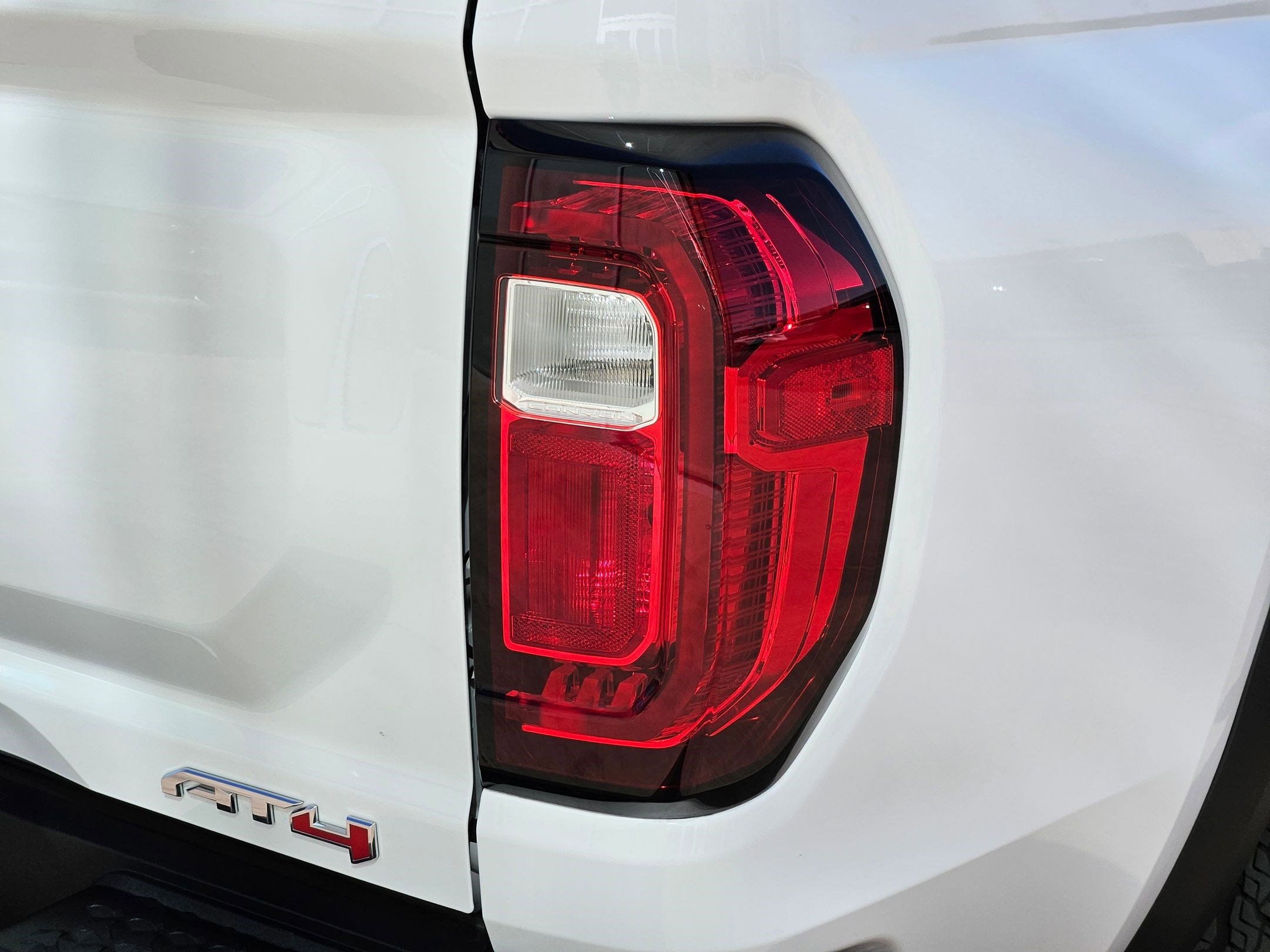 2024 Gmc Canyon AT4 photo 11