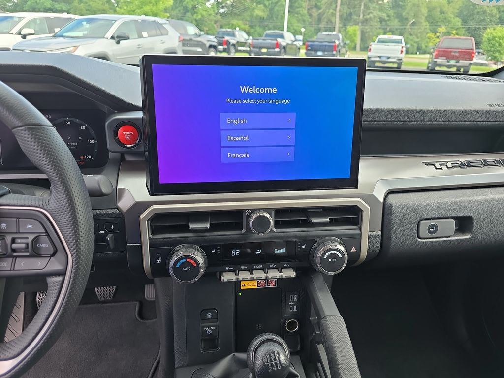 2024 Toyota Tacoma TRD Off-Road photo 19