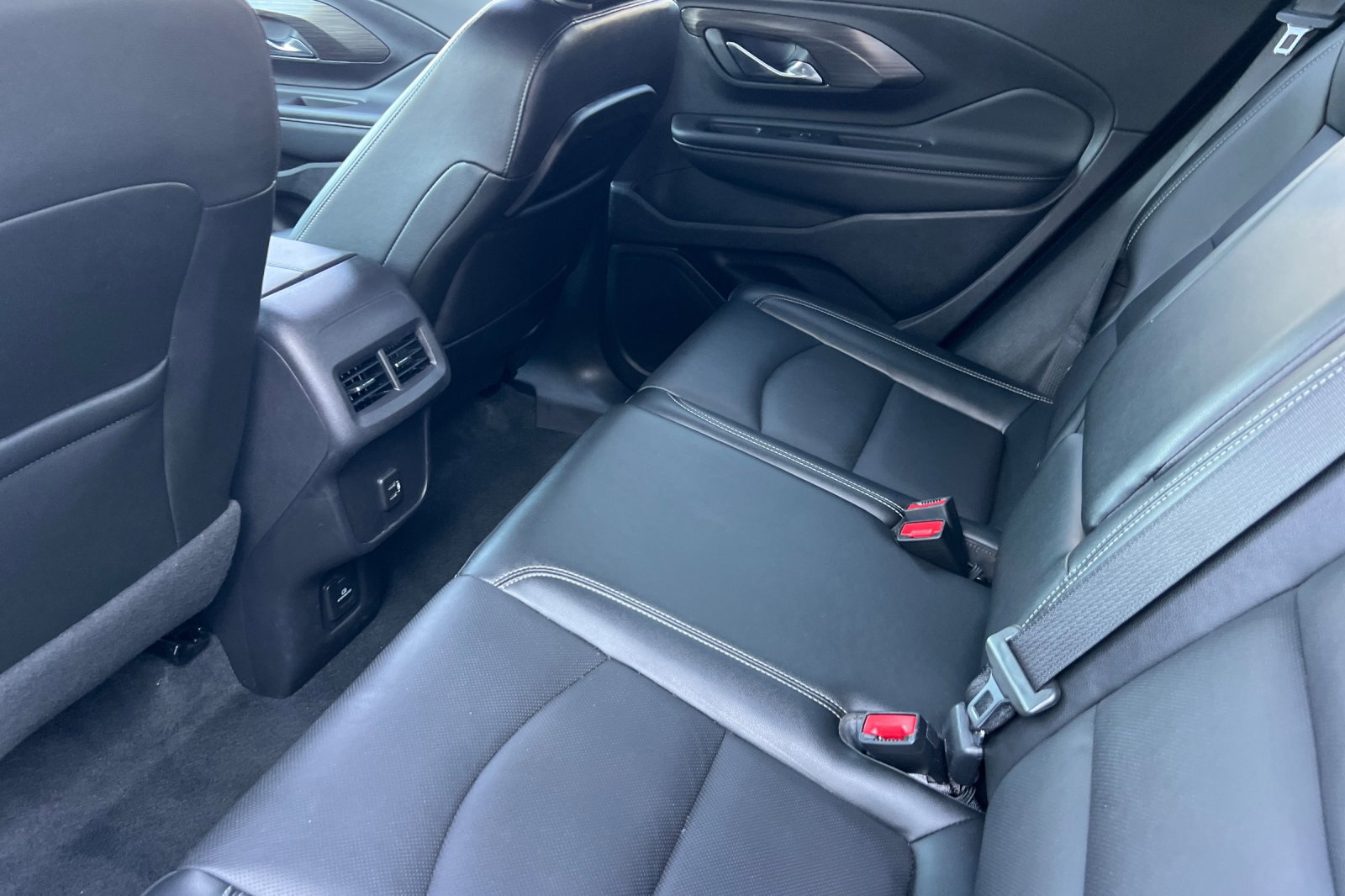 2024 Gmc Terrain SLT photo 11
