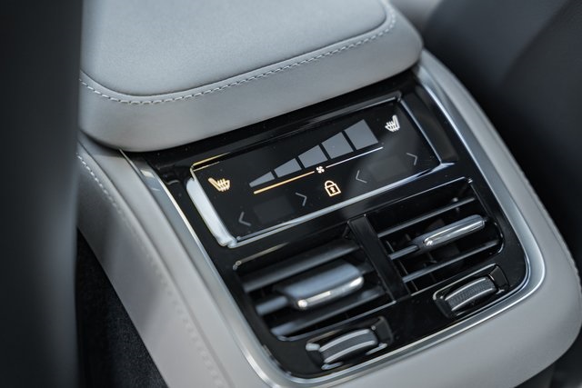 2026 Volvo XC90 photo 29