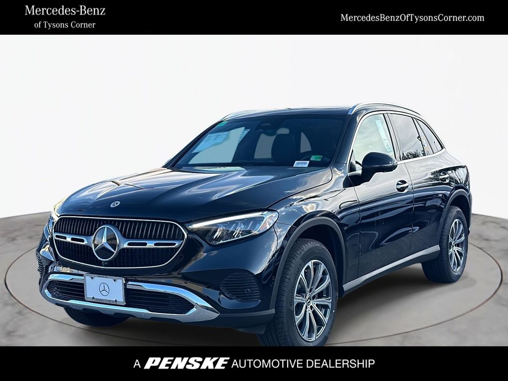2026 Mercedes-Benz GLC Base's photo