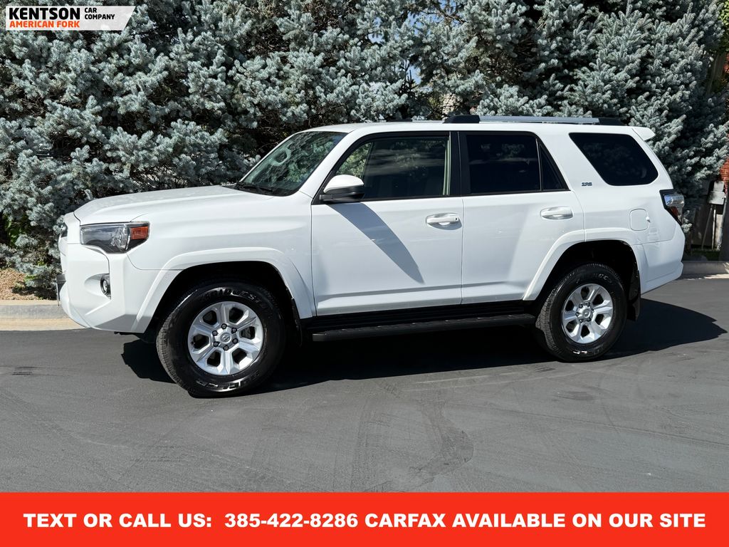 2024 Toyota 4Runner SR5's photo