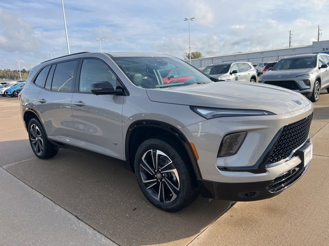 2026 Buick Enclave Sport Touring's photo