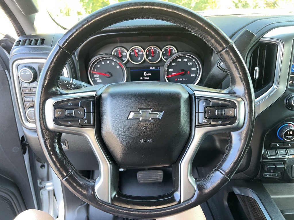 2020 Chevrolet Silverado 1500 RST photo 12