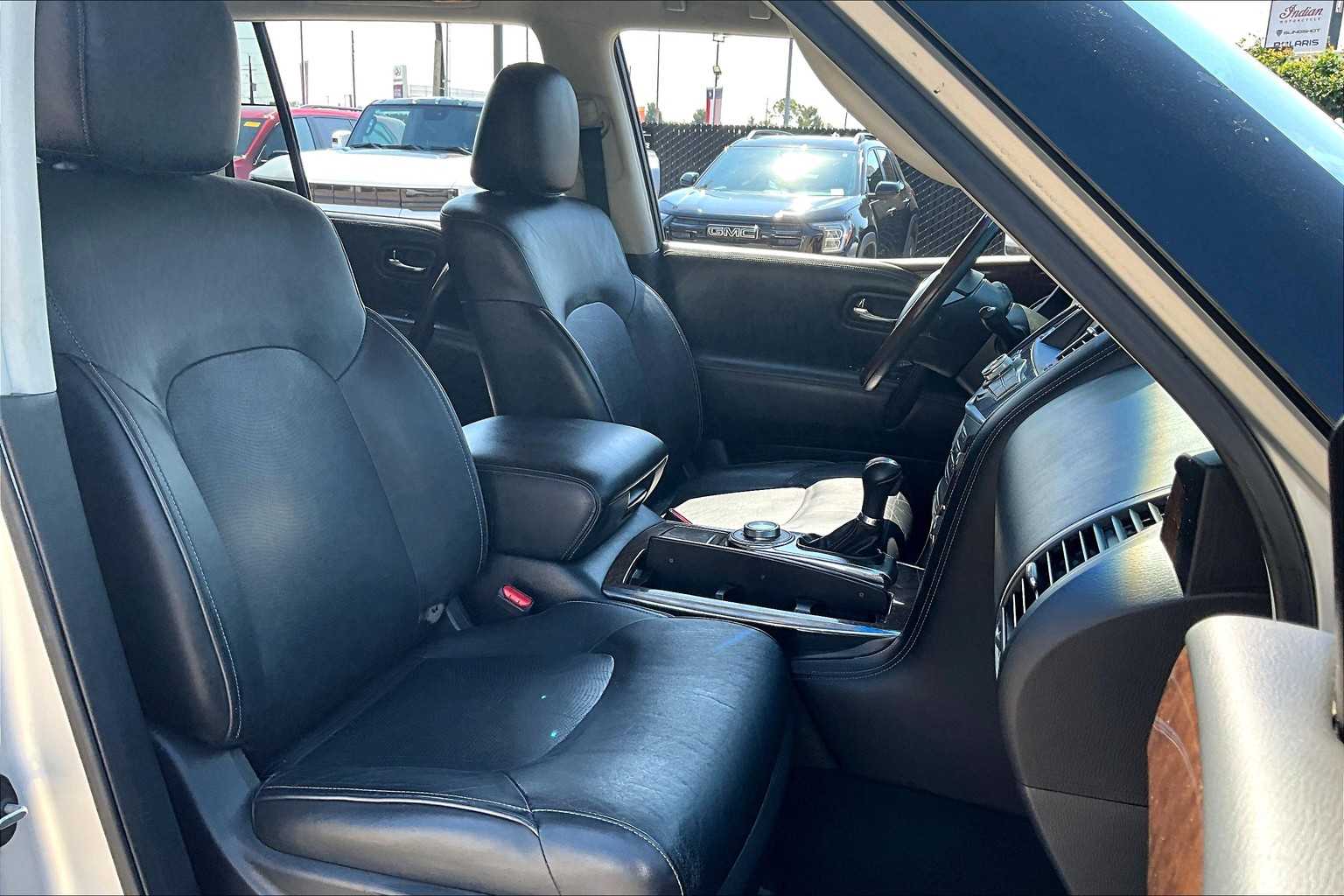 2016 Infiniti QX80 Limited photo 8