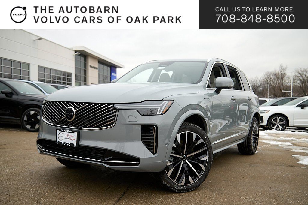 2026 VOLVO XC90 - Image 32