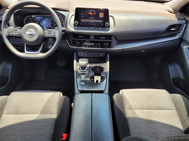 2023 Nissan Rogue SV photo 12