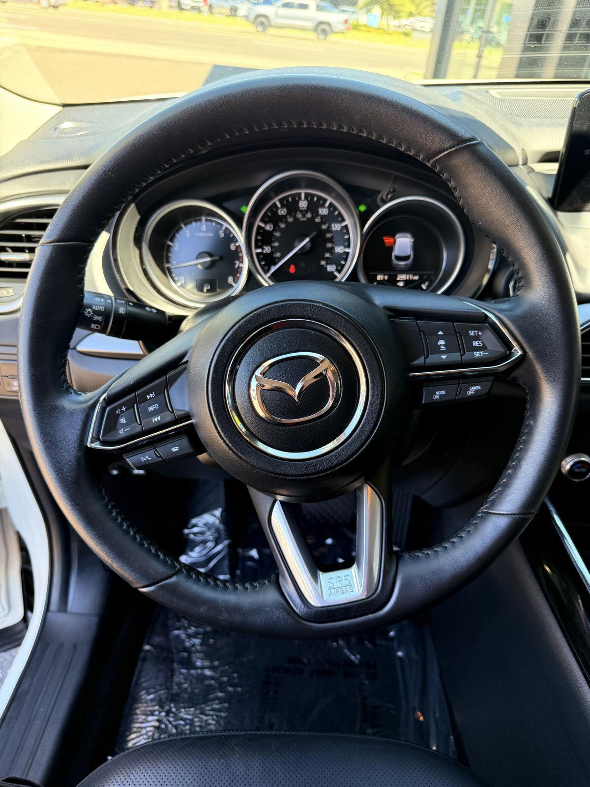 2022 Mazda CX-9 Touring photo 18