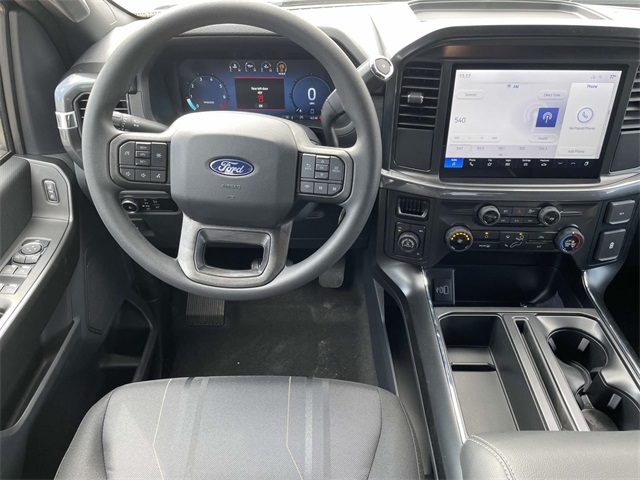 2025 Ford F-150 STX photo 4
