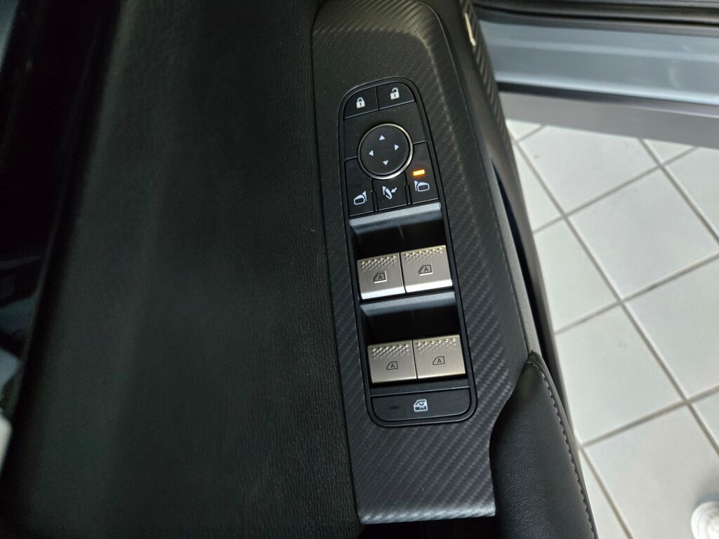 2025 Mitsubishi Outlander S-AWC photo 23